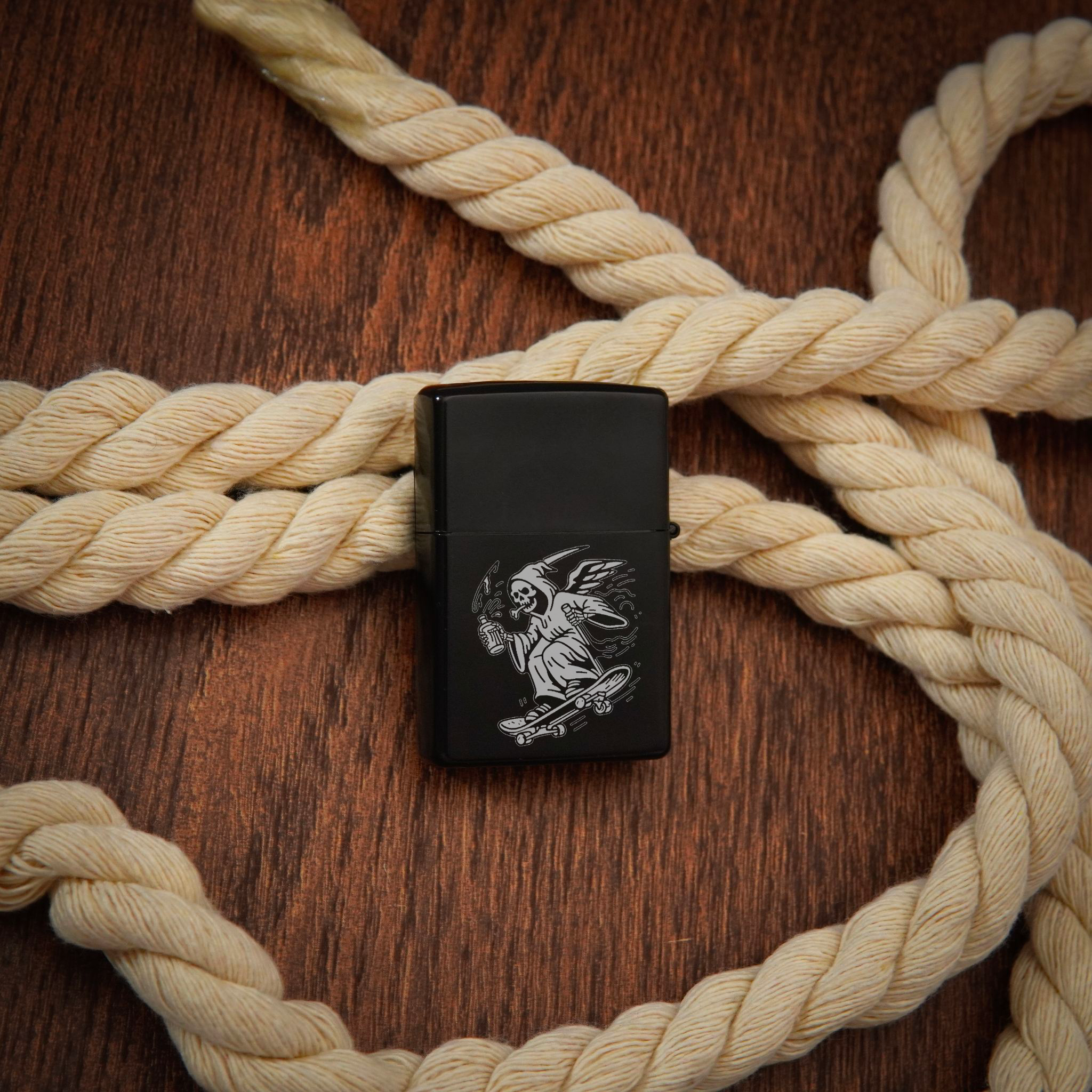 Briquet essence Skate