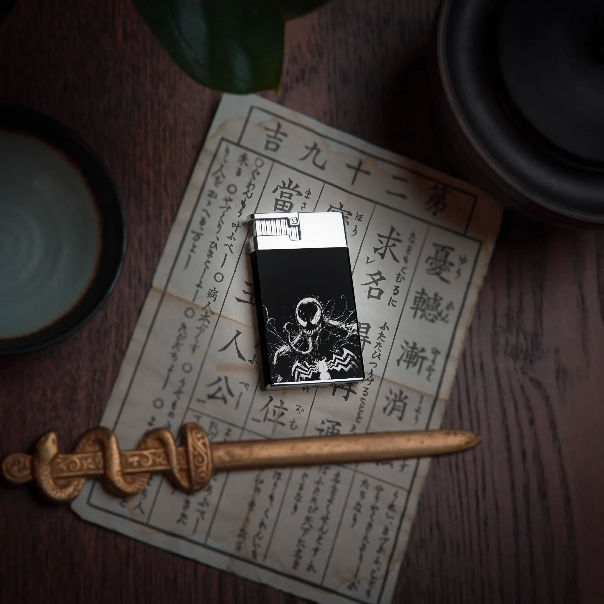 Briquet Venom