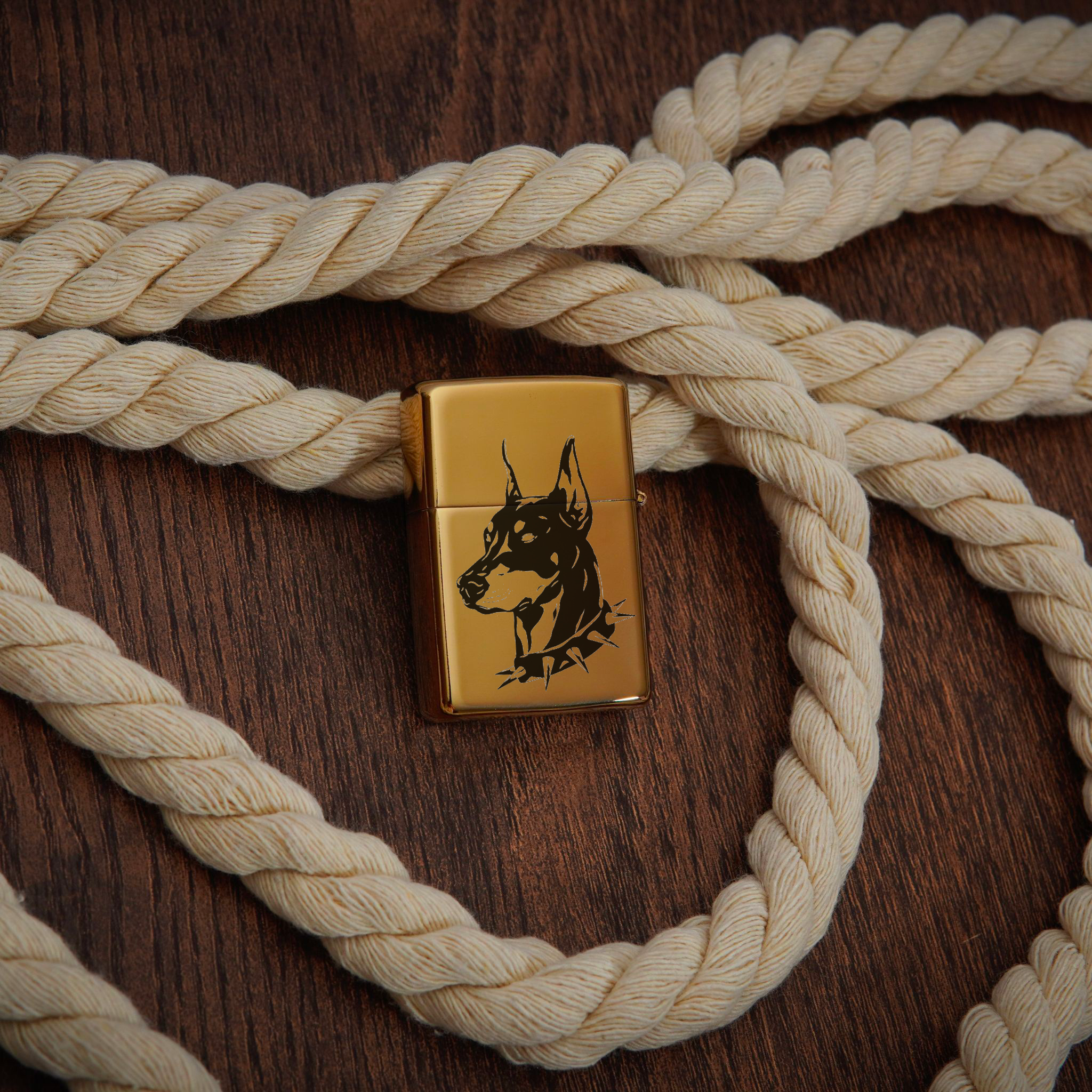 Briquet personnalisé Dobermann