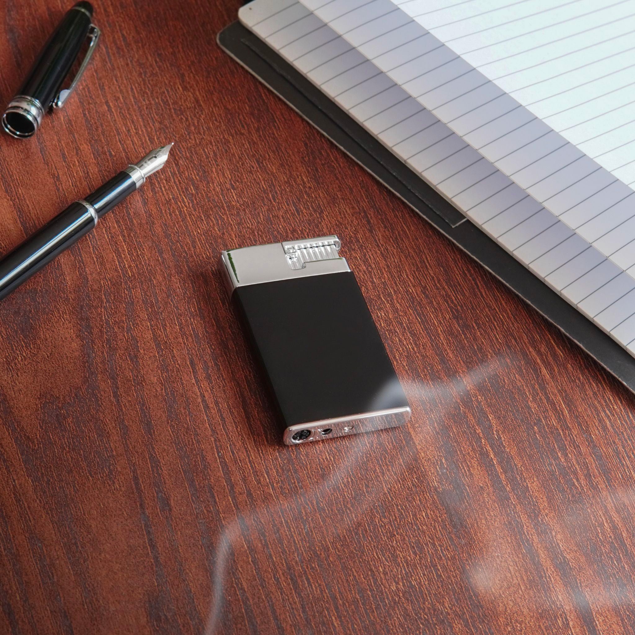 Briquet personnalisé Dark Castle-MAISON KANO