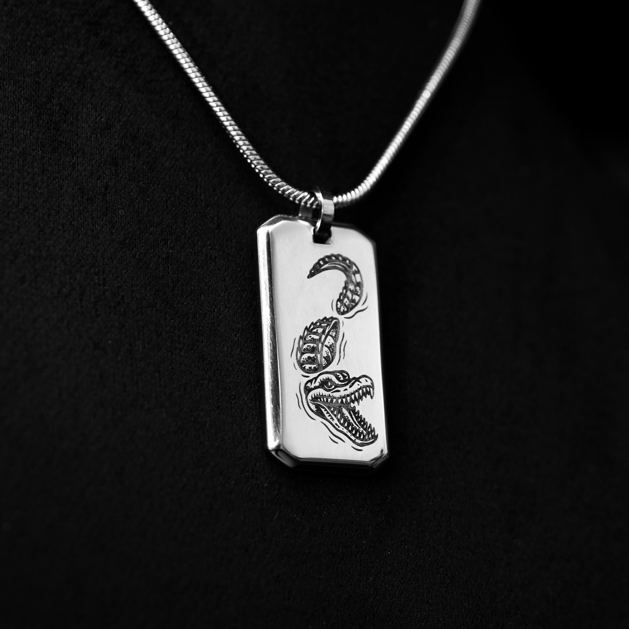 Collier avec pendentif Crocodile