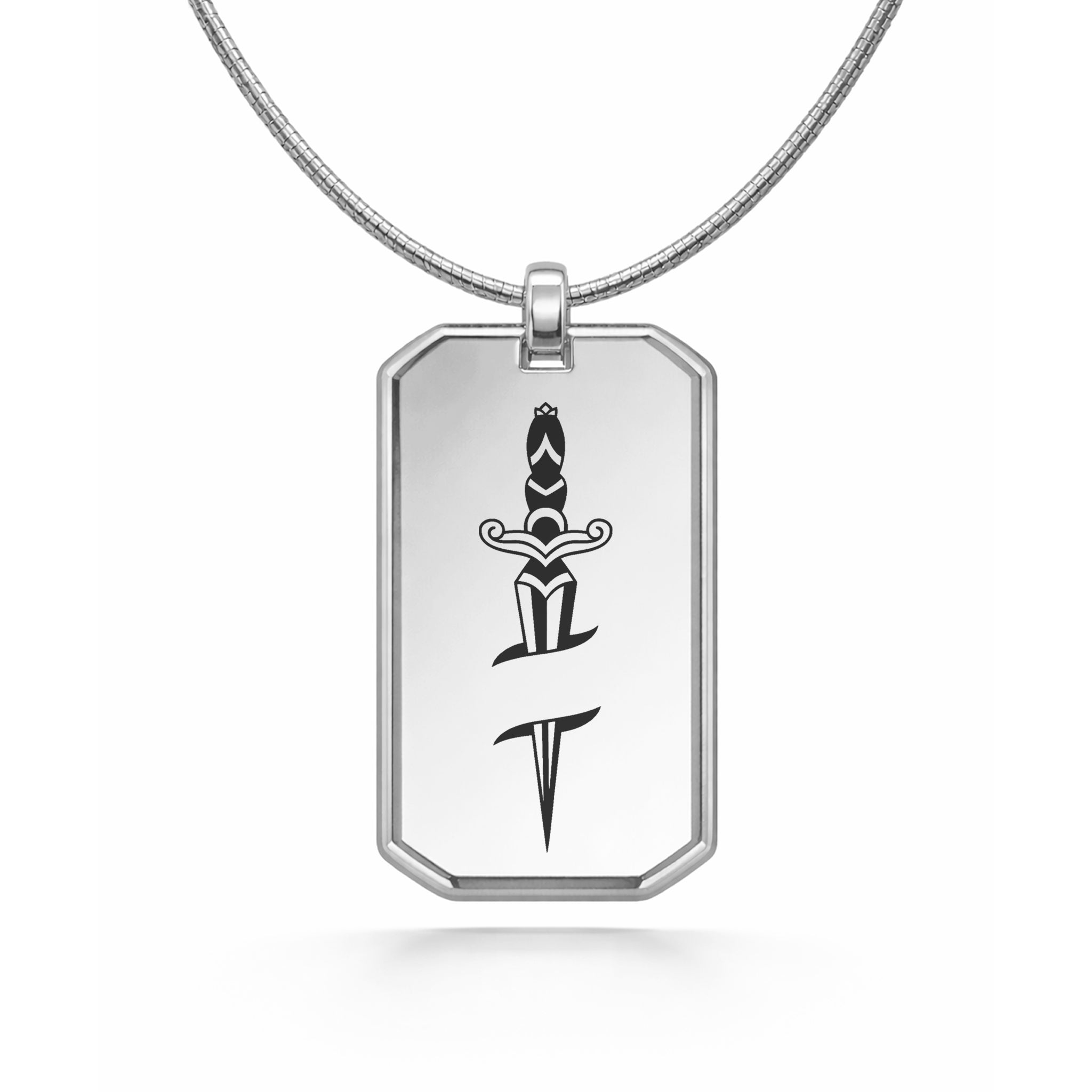 Collier avec pendentif Dague