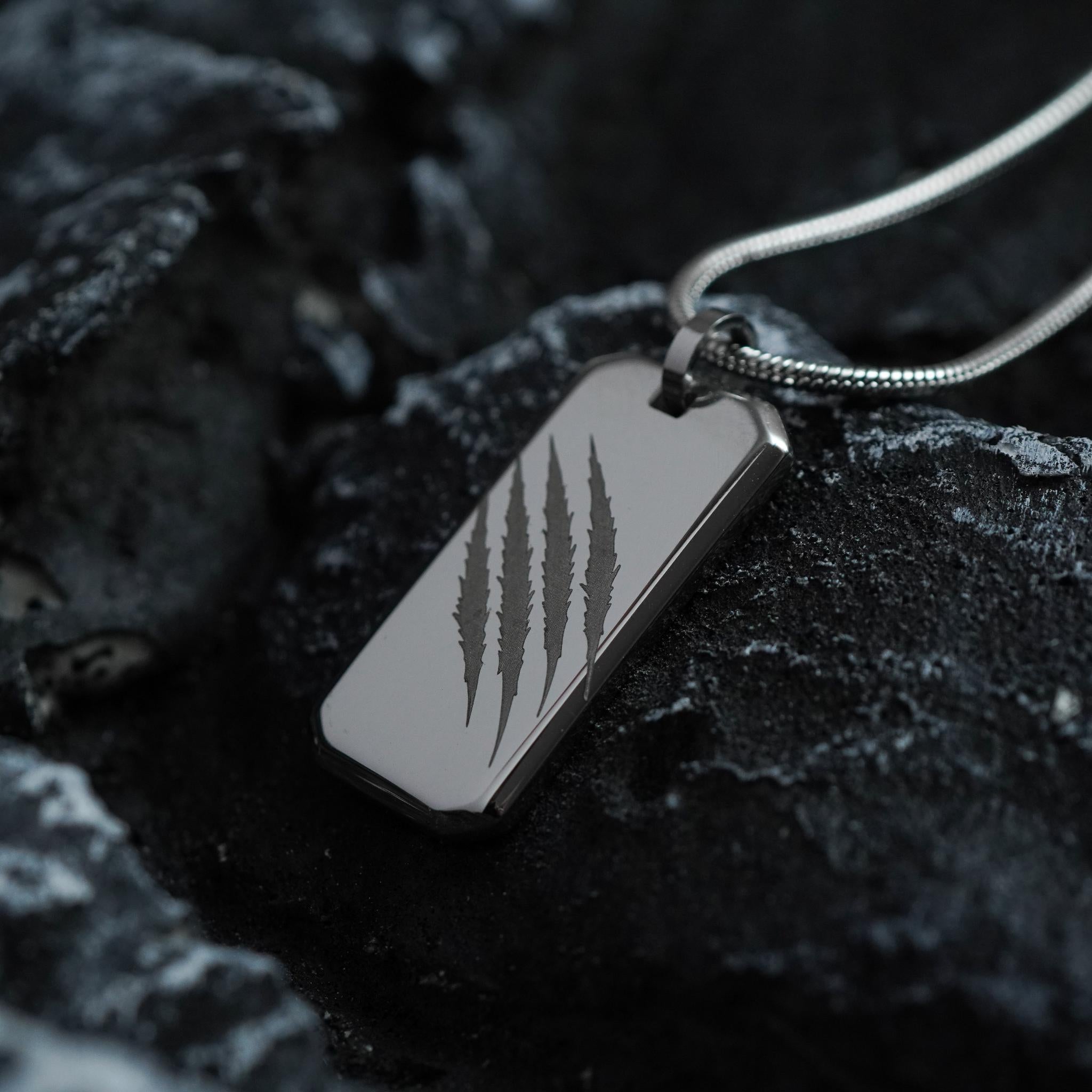 Collier avec pendentif Griffure de Tigre