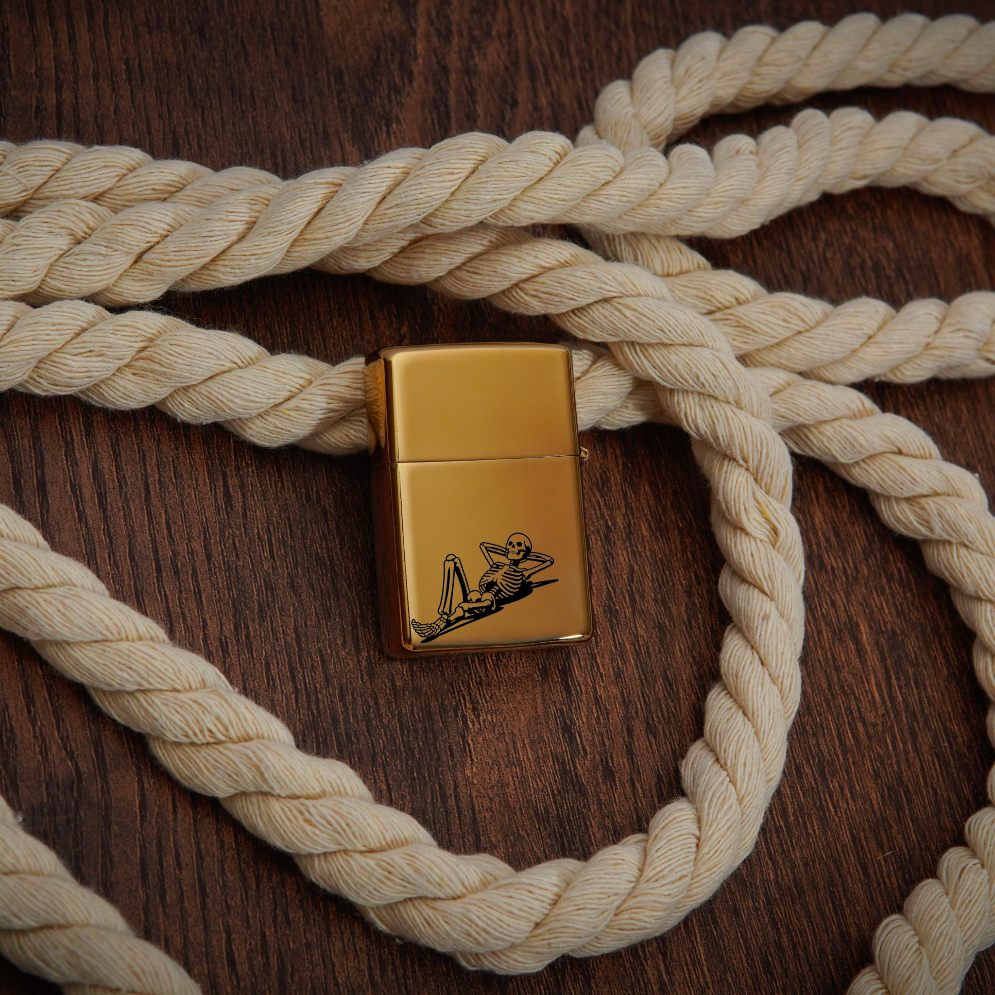 Briquet personnalisé Lazy Bones