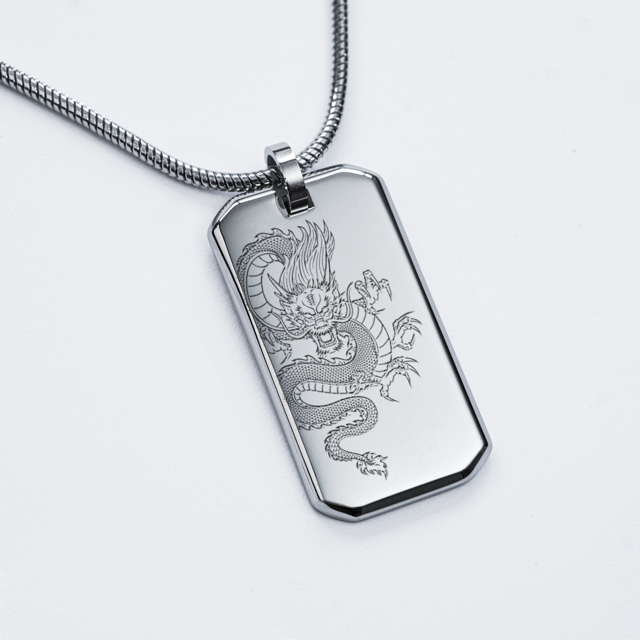 Collier avec pendentif Dragon