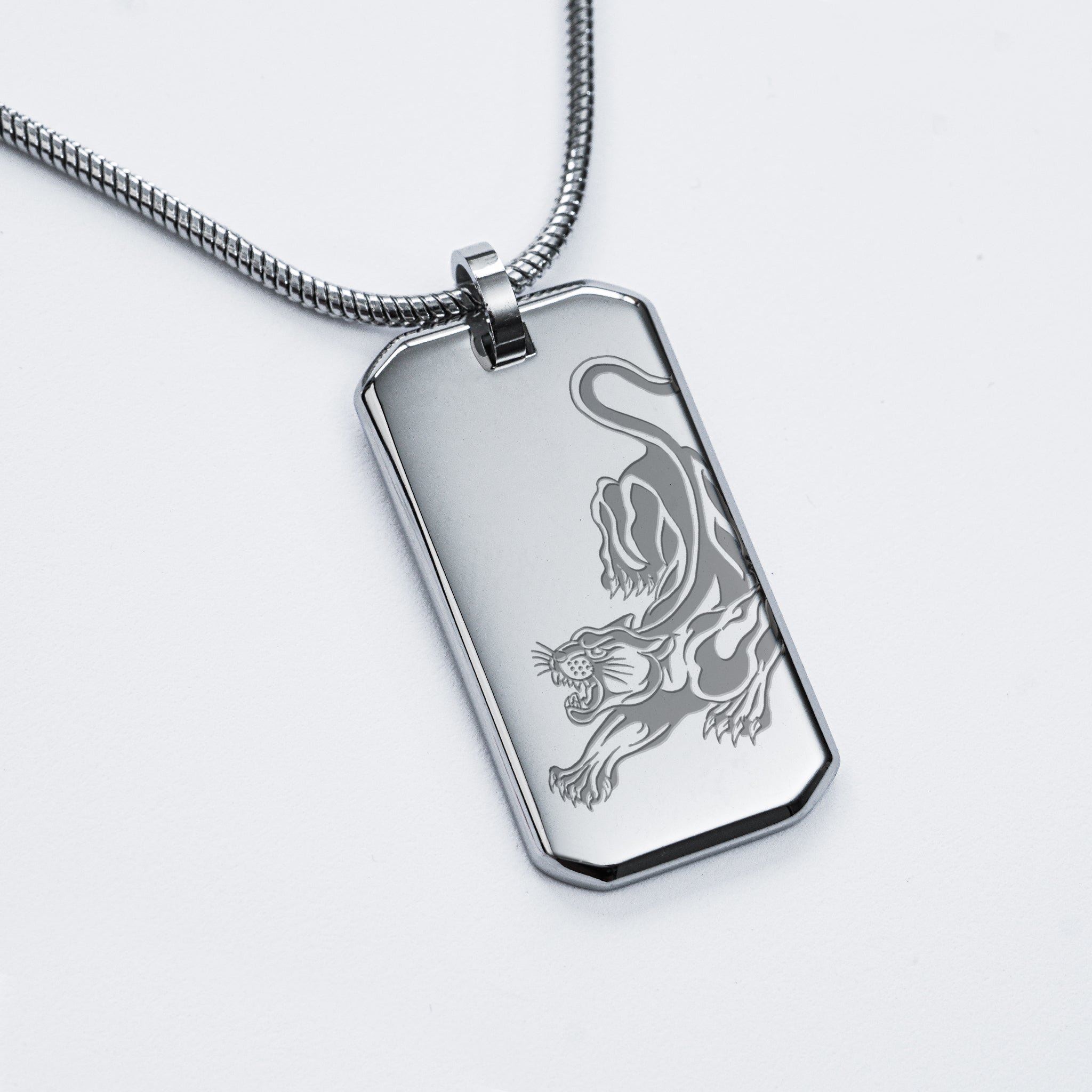 Collier avec pendentif Panthère